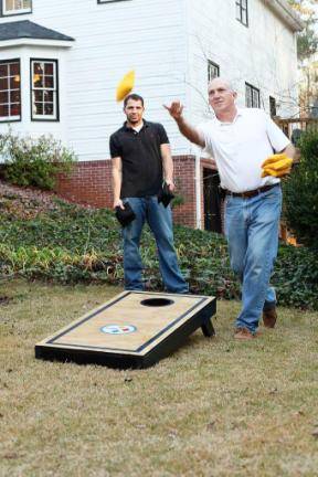Cornhole game